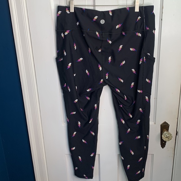 Torrid Performance Core Full Length Active Legging Side Pockets W-464 Plus Sz 2X - Picture 8 of 10